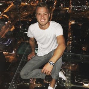 Meet your Posher, Dean